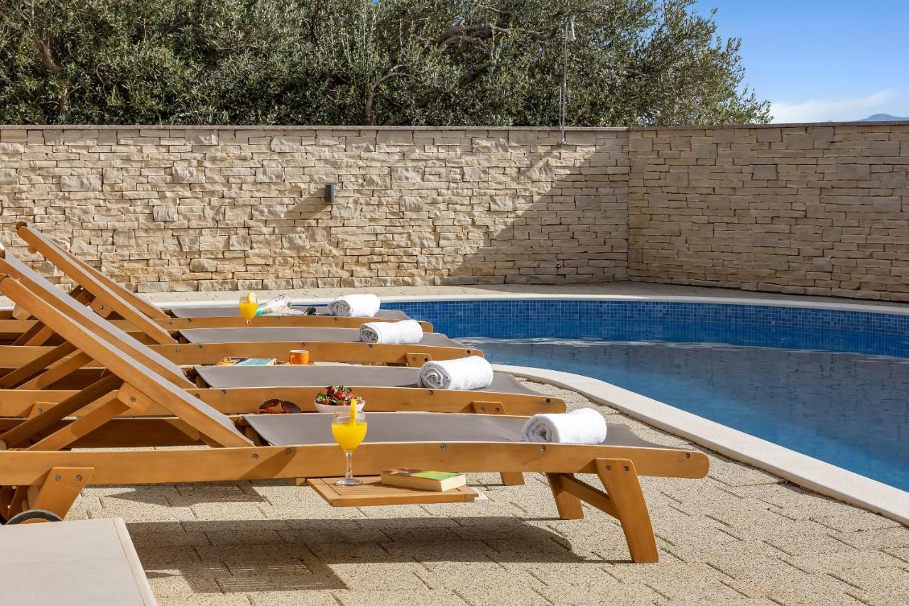 Apartments Lujnovic Makarska Exterior foto