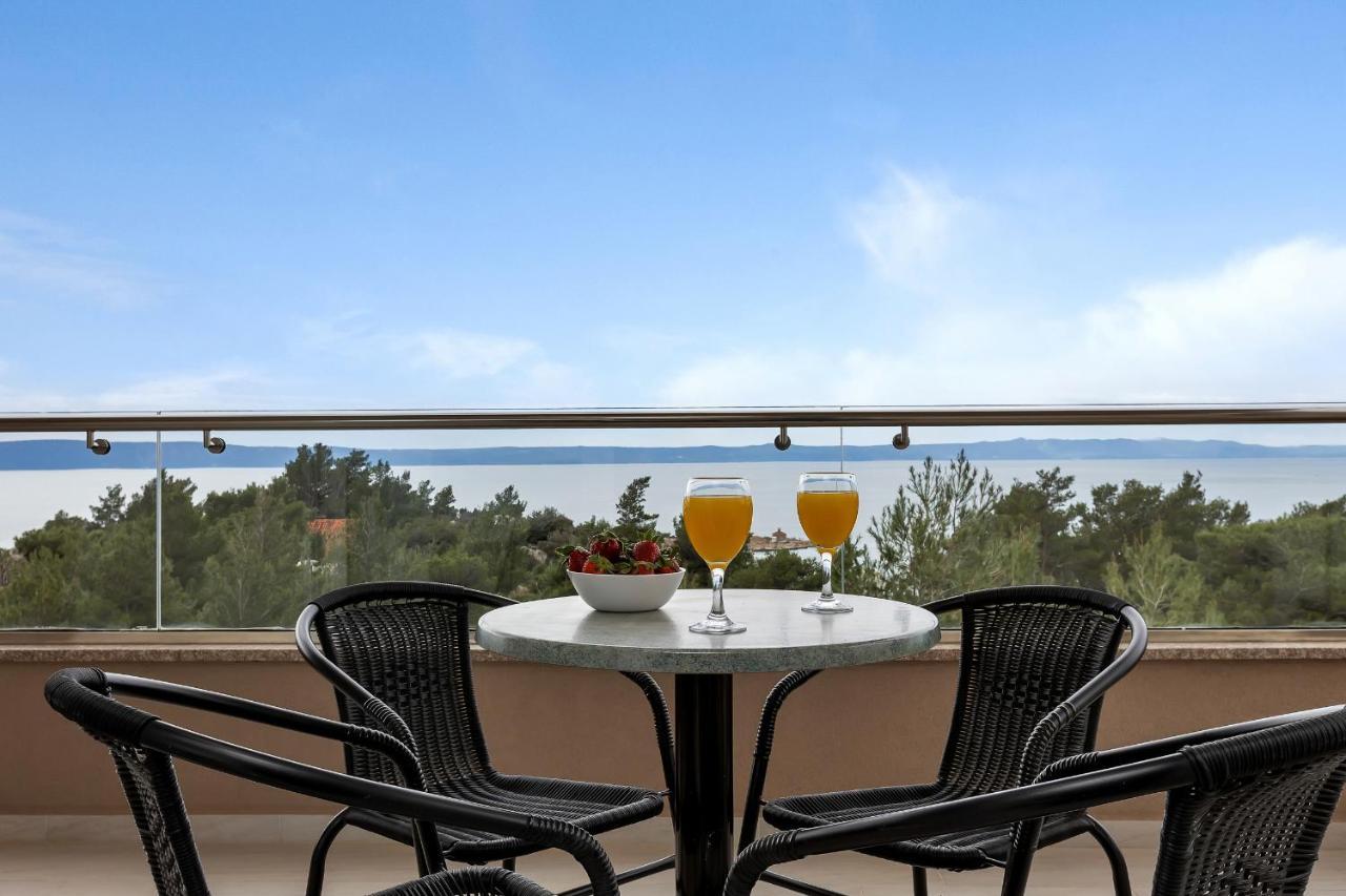 Apartments Lujnovic Makarska Exterior foto