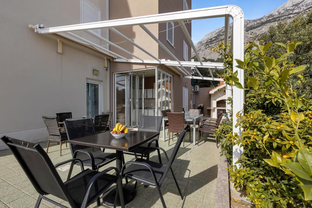 Apartments Lujnovic Makarska Exterior foto
