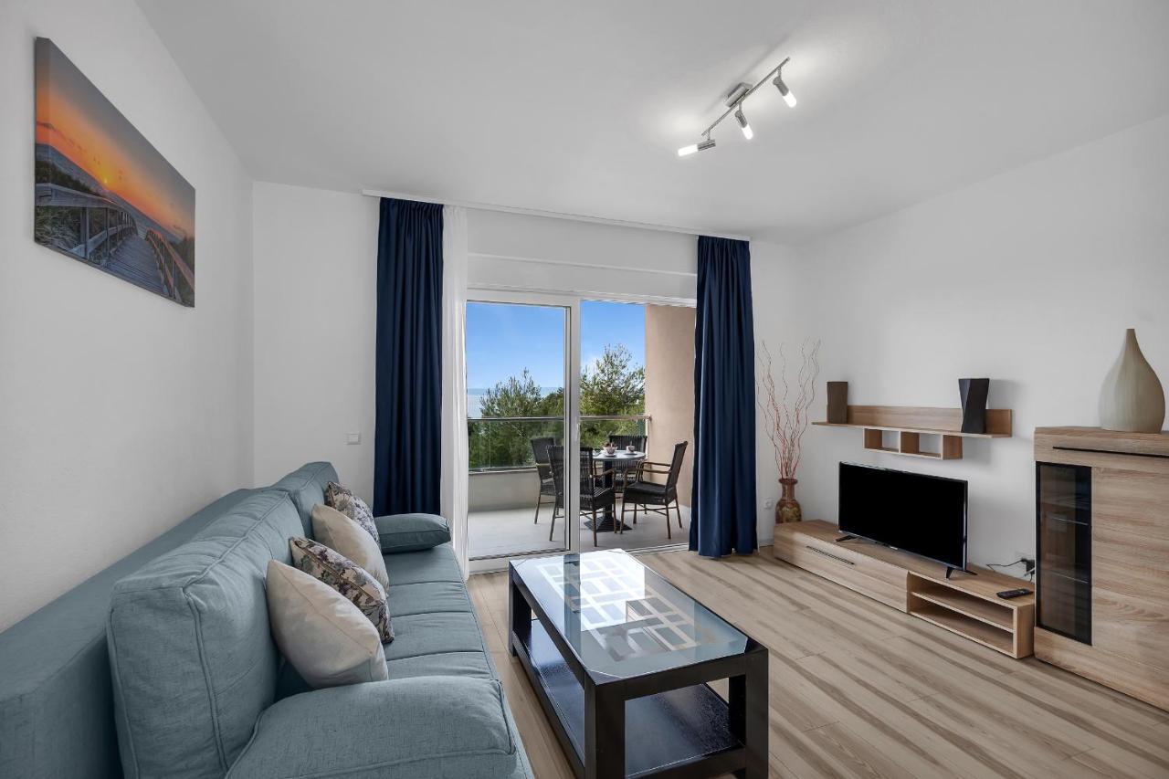 Apartments Lujnovic Makarska Exterior foto
